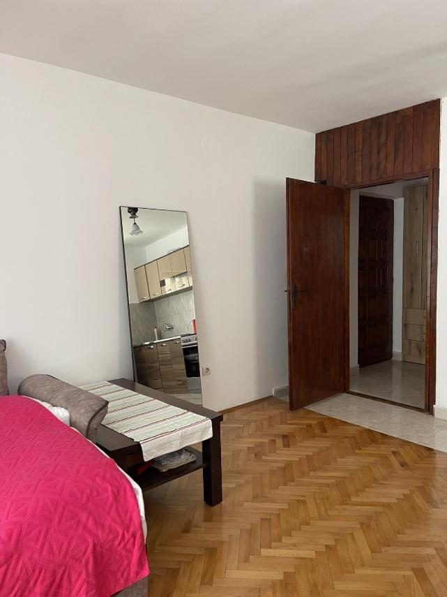 Lada Apartment Budva